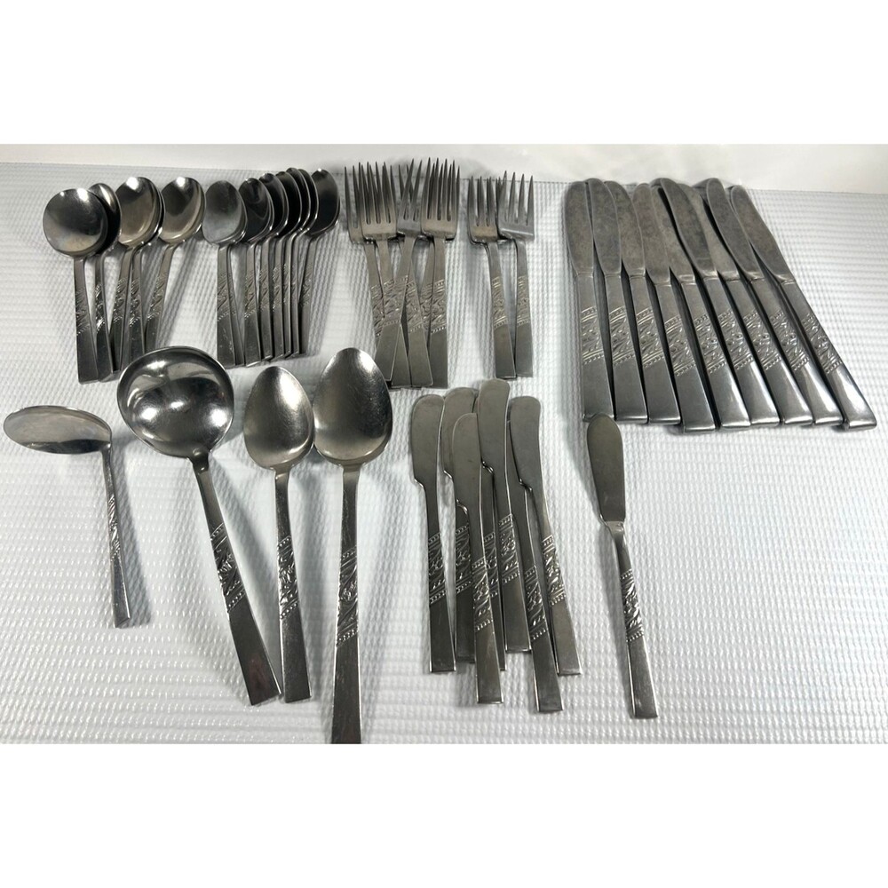 ONEIDA DECORATORS  "CATALINA"  Stainless  Flatware - 87 Pieces